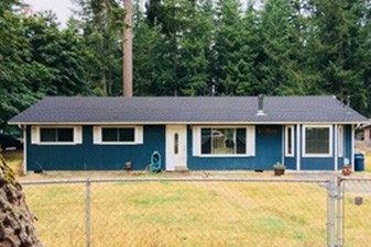 Burien composition roof contractor in WA near 98062